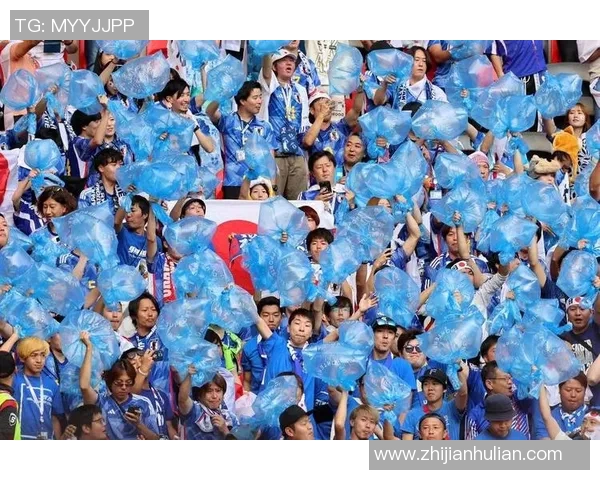 足球球星展架全景展示 激发球迷激情与荣耀感的视觉盛宴 足球球星展架全景展示 激发球迷激情与荣耀感的视觉盛宴